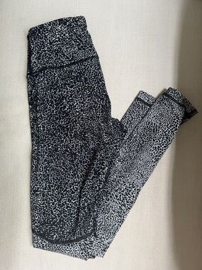 Black & White Speckled Lululemon Leggings